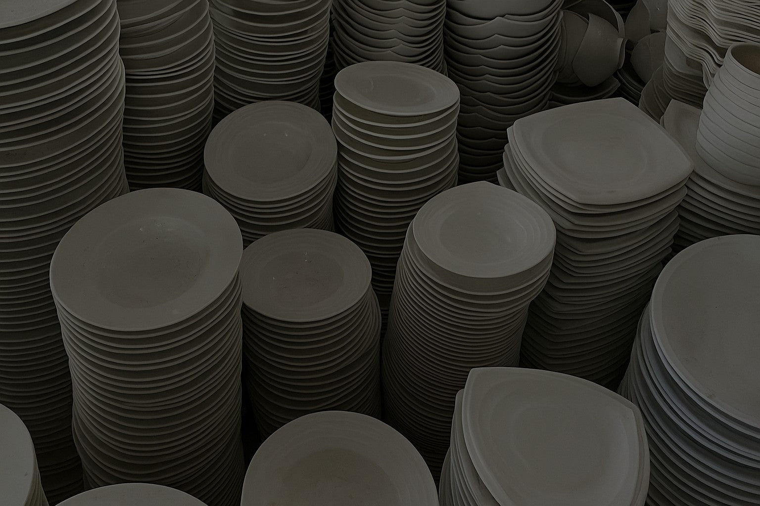 DineLux Premium melamine tableware collection for restaurants hotels and wholesale buyers